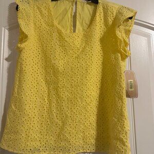 Yellow Eyelet Lace Sleeveless Blouse | NWT | Size Small